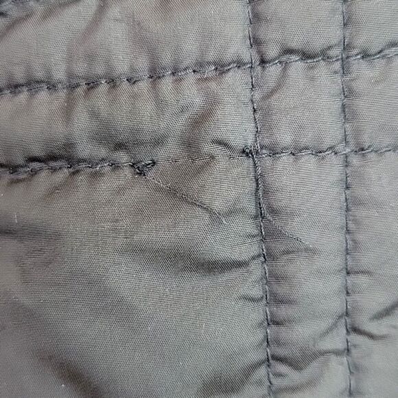 LEVI'S Black Plaid Quilted Long Puffer Coat Jacket size XS Neutral Warm Winter - Picture 14 of 16